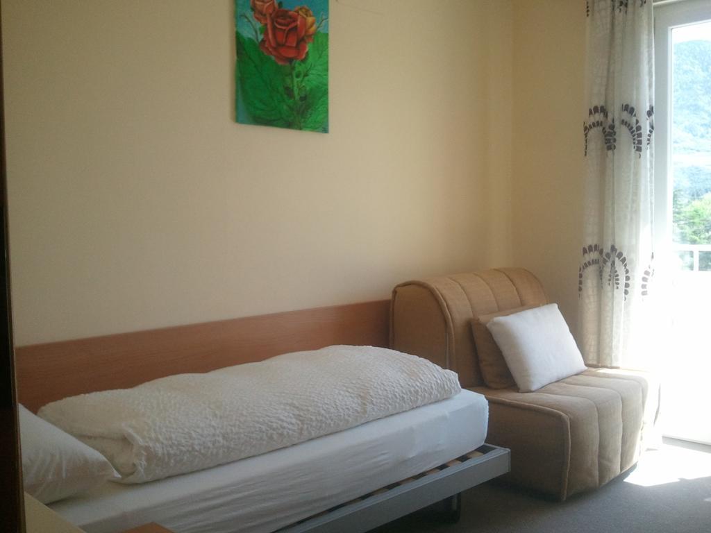 Hotel Lux Merano Quarto foto