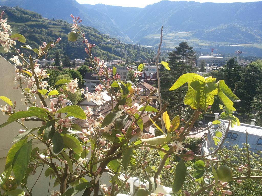 Hotel Lux Merano Quarto foto