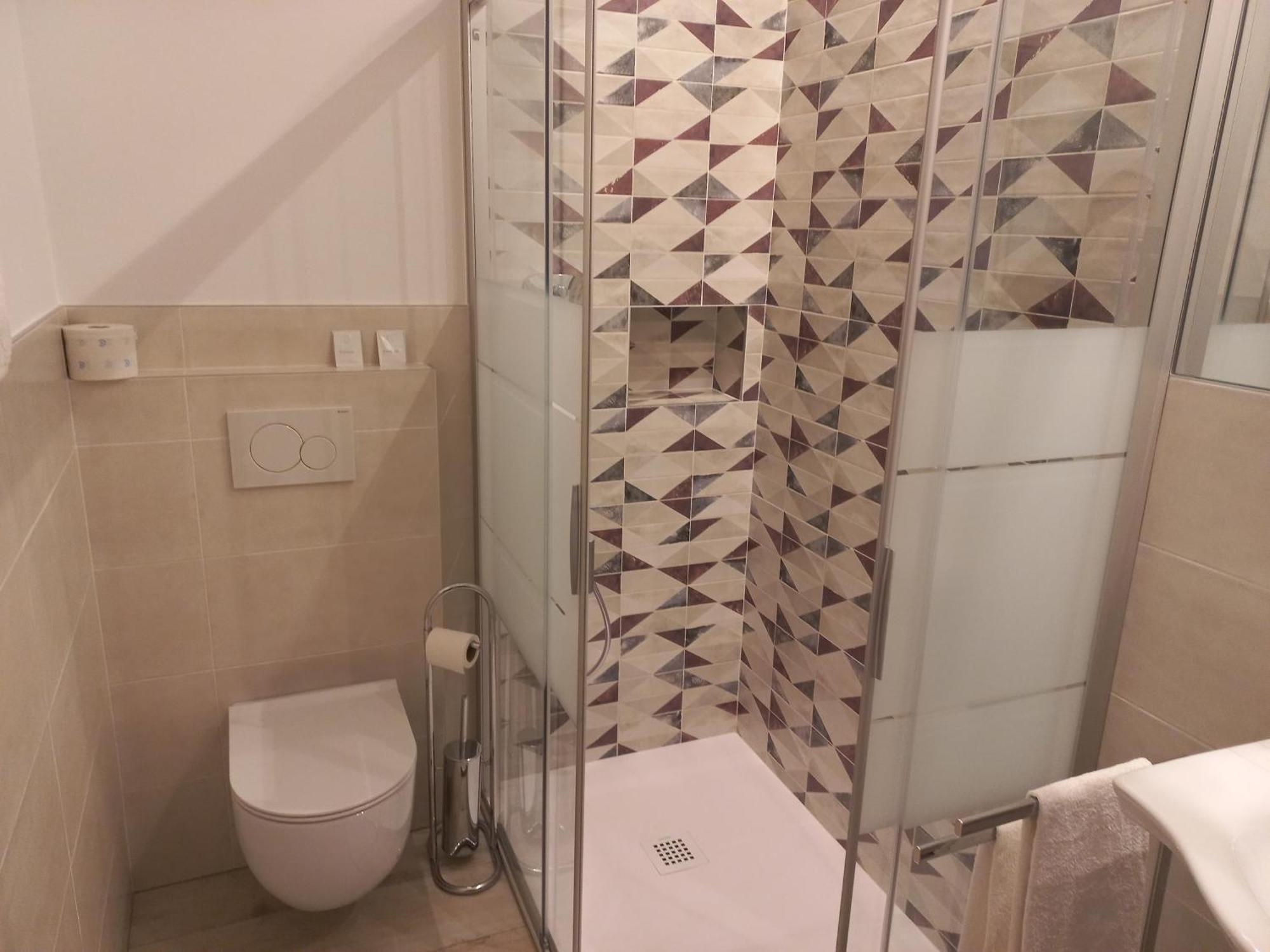 Hotel Lux Merano Quarto foto
