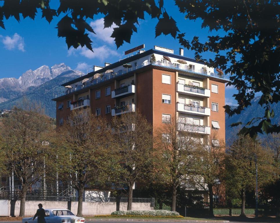 Hotel Lux Merano Exterior foto